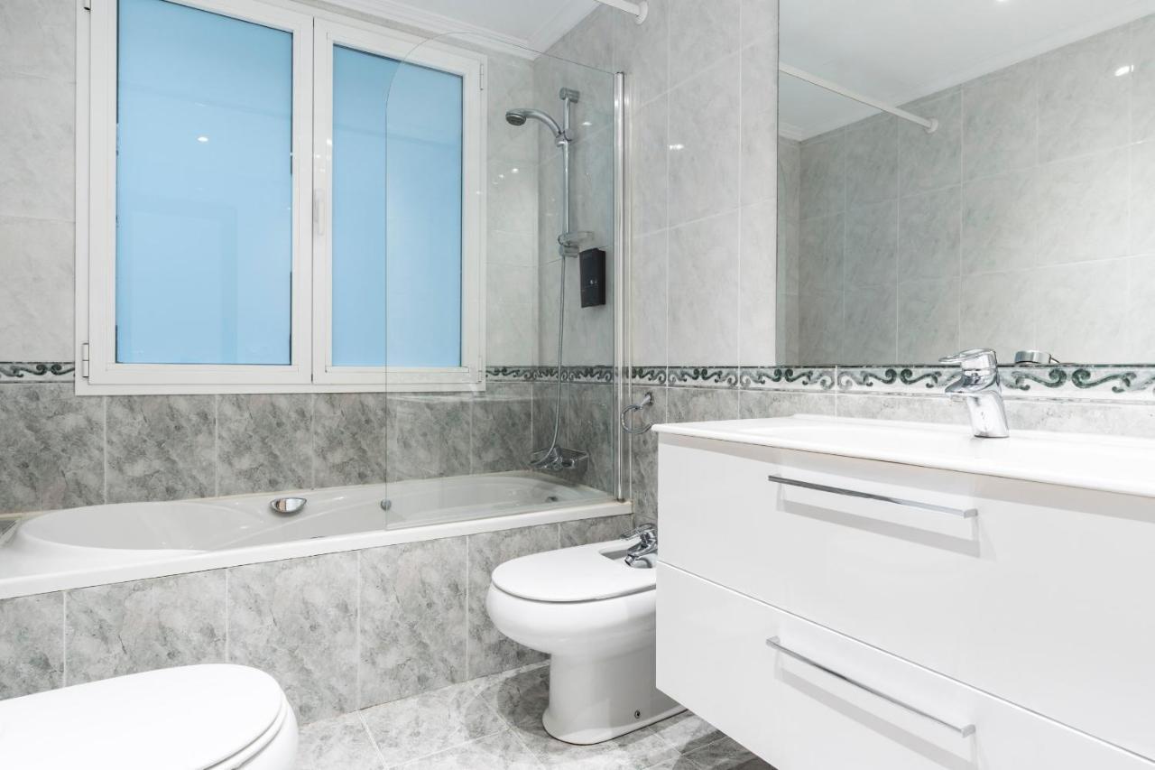 Beach And Chill Apartment By Cisan Rentals San Sebastian Bagian luar foto